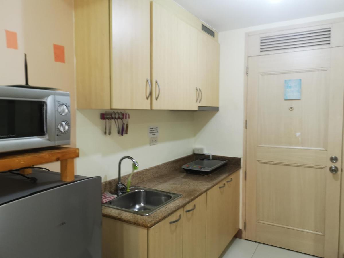 Airport Apartments Manila Paranaque City Экстерьер фото