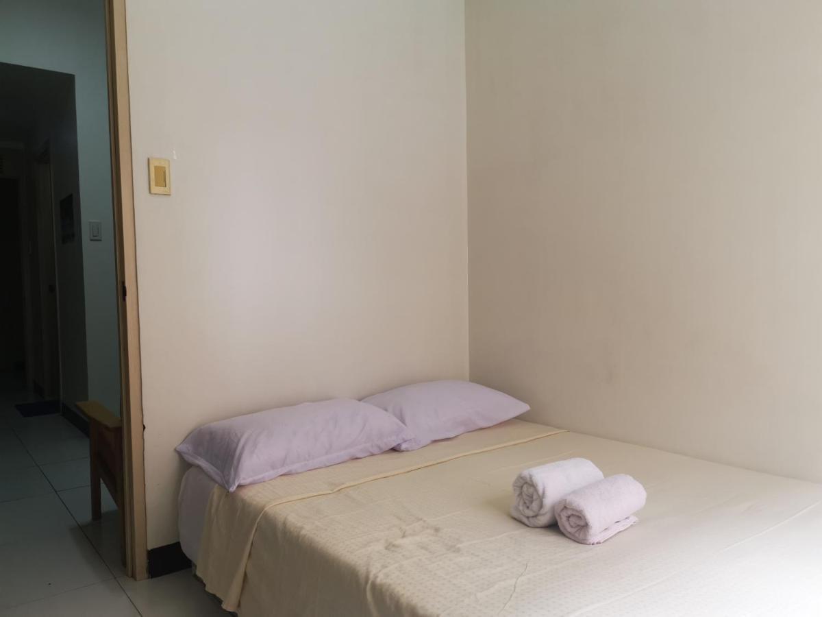 Airport Apartments Manila Paranaque City Экстерьер фото