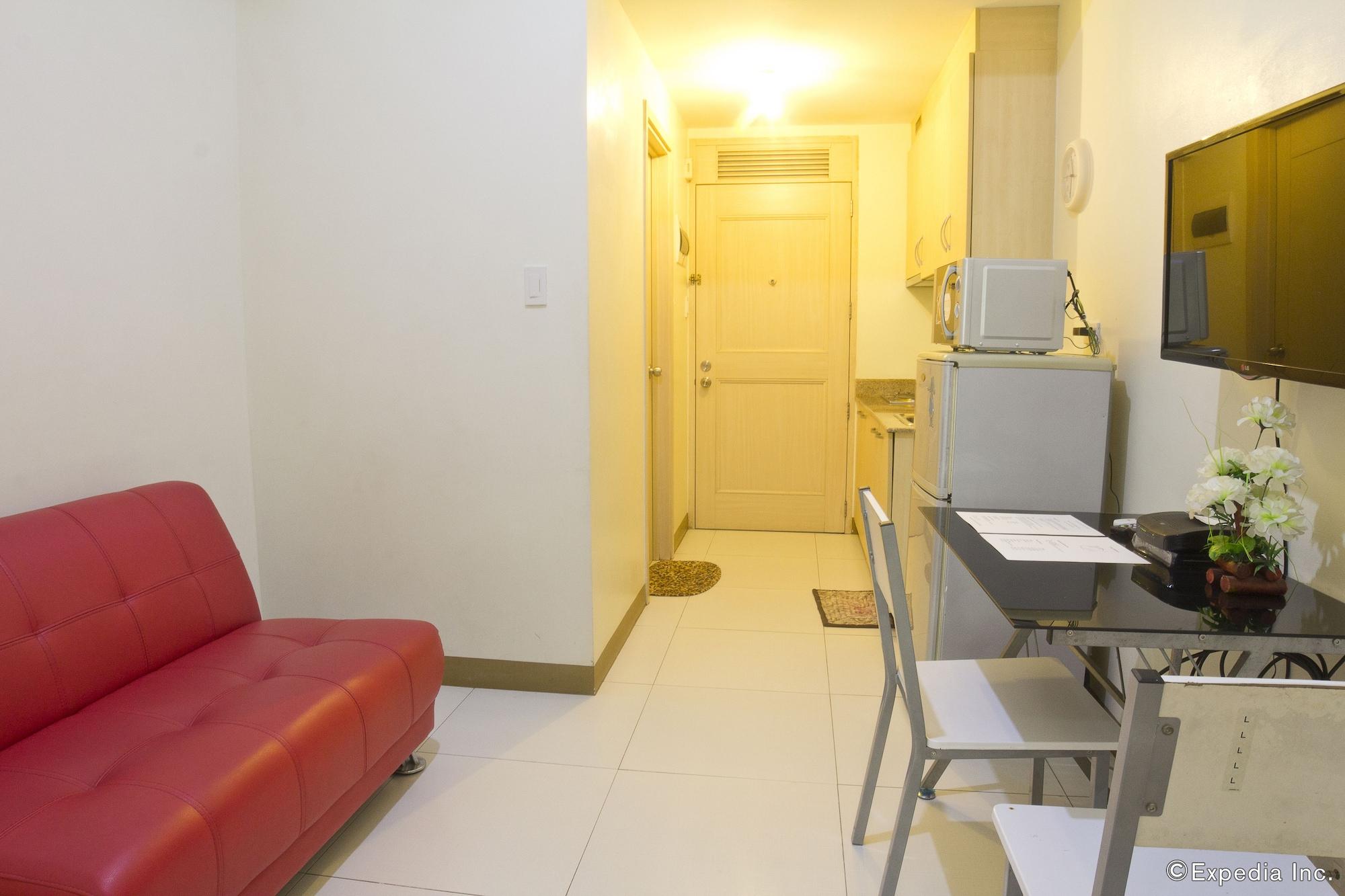 Airport Apartments Manila Paranaque City Экстерьер фото